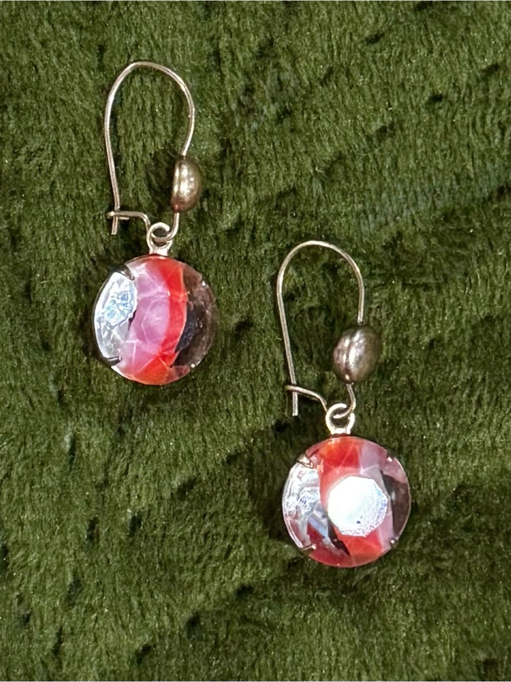 Vintage Clear Lucite Handmade Drop Earrings w/ Red & Pink Ribbon Wave Inclusions